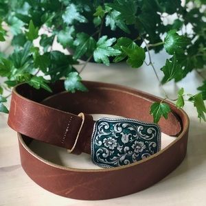 SOLD - Gap Genuine Leather Belt - Made it Italy
